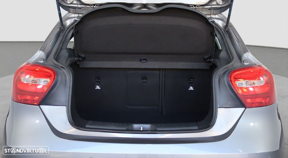 Mercedes-Benz A 180 CDI (BlueEFFICIENCY) Urban - 13