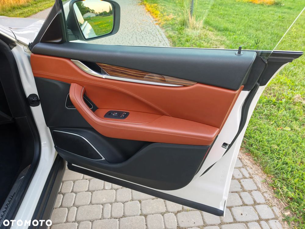 Maserati Levante S Q4 GranLusso - 17