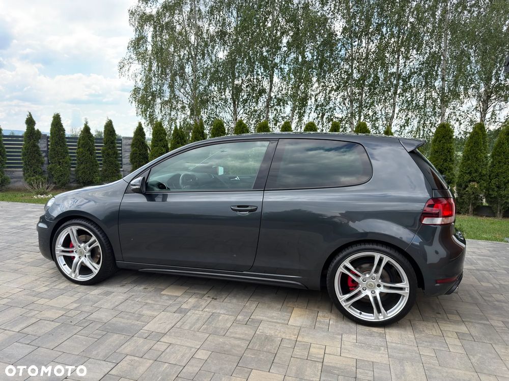 Volkswagen Golf 2.0 GTI - 17