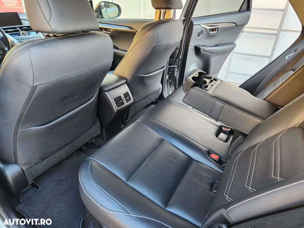 Lexus Seria NX 300 AWD Luxury - 16