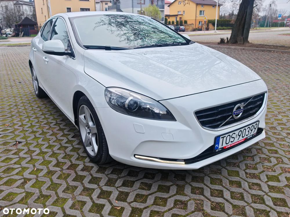 Volvo V40 T2 - 25