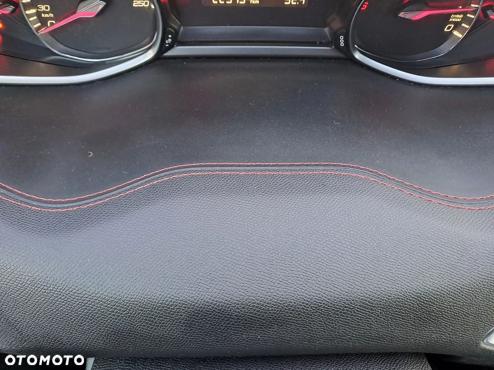 Peugeot 308 BlueHDi 150 Stop & Start GT-Line Edition - 28