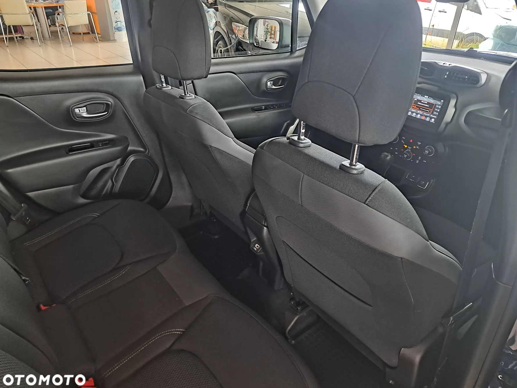 Jeep Renegade 1.3 GSE T4 Turbo Limited FWD S&S - 13