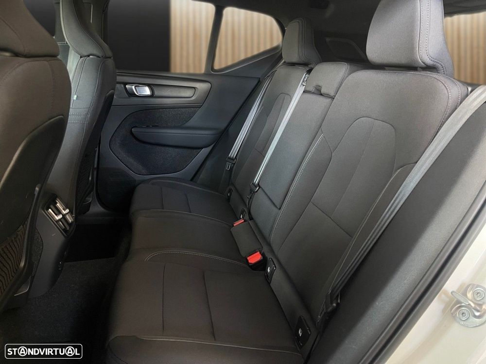 Volvo XC 40 Recharge 69 kWh Single Motor Core - 7