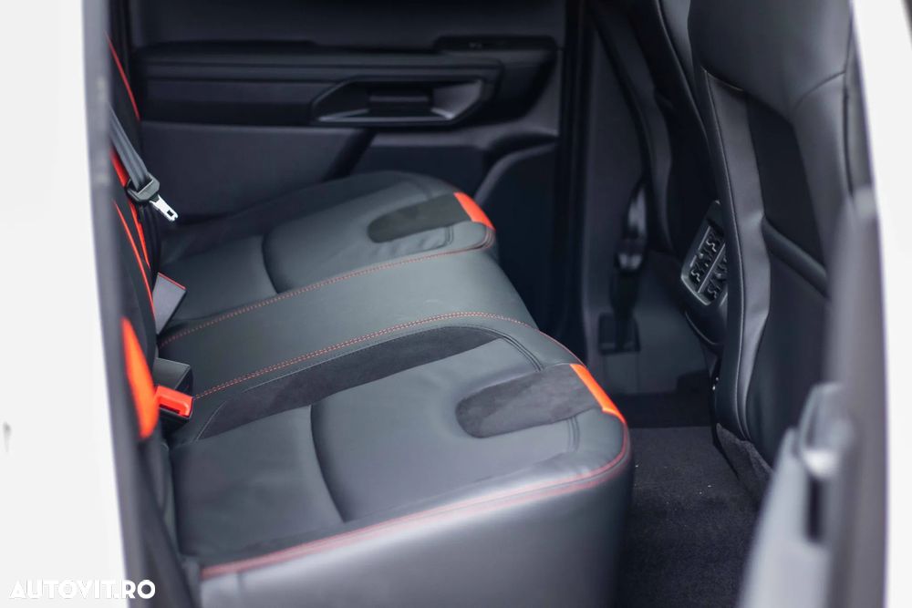 Ford Ranger Pick-Up 2.0 EcoBlue 213 CP 4x4 Cabina Dubla Raptor Aut. - 36