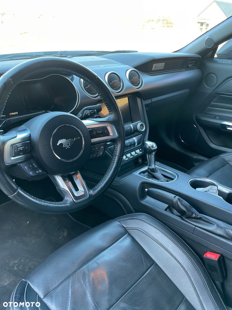 Ford Mustang - 17