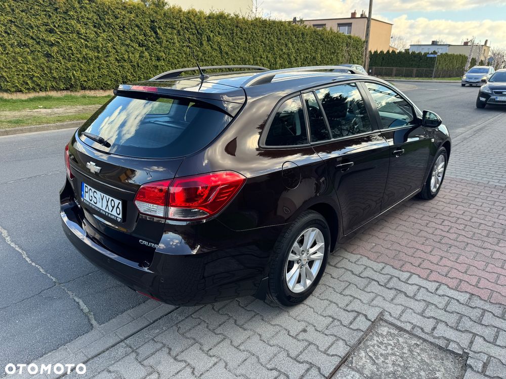 Chevrolet Cruze 1.8 LT - 24