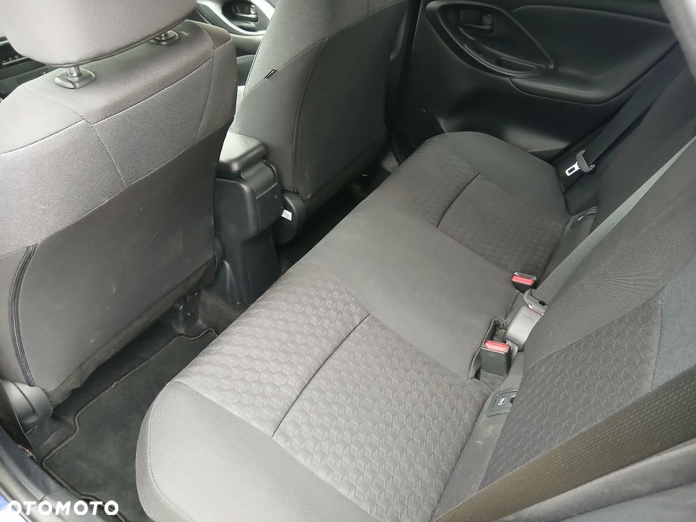 Toyota Yaris - 15