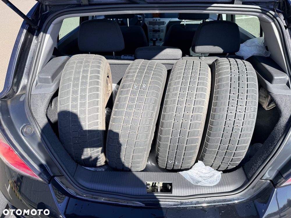 Opel Astra 1.6 Edition 111 Jahre - 25