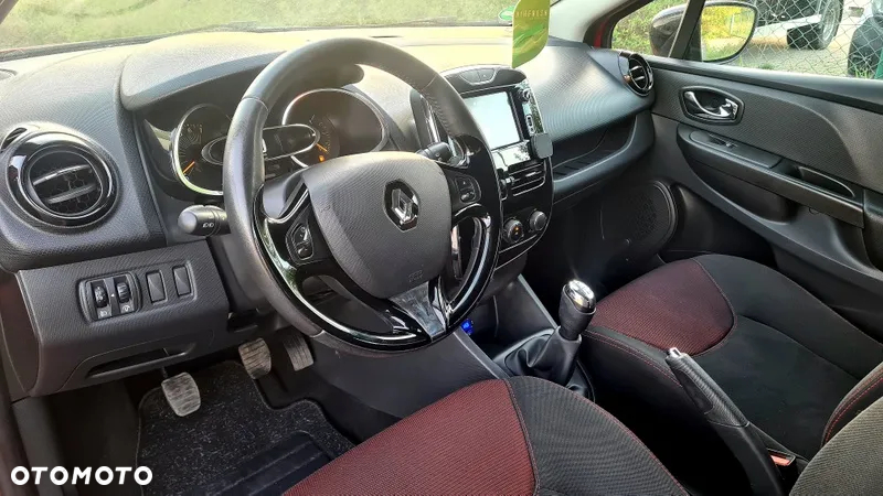 Renault Clio 1.2 16V 75 Expression - 17