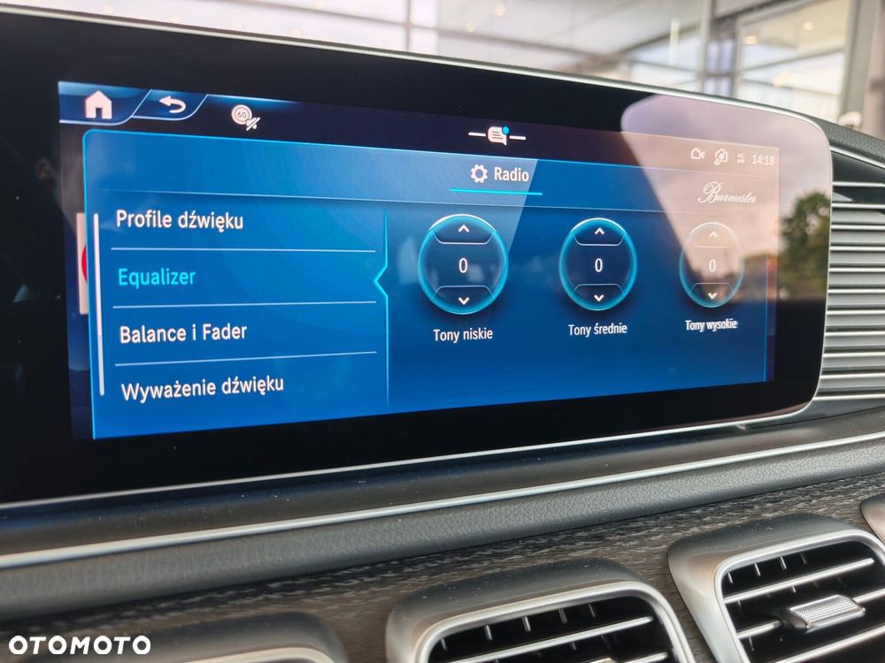 Mercedes-Benz GLS - 28