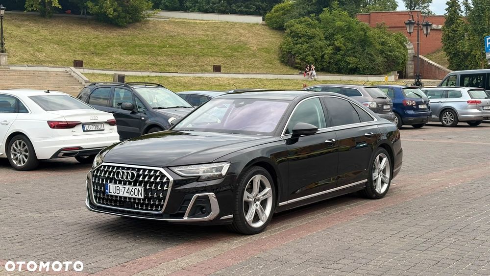 2022 Audi A8, photograph 10