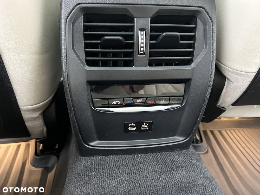 BMW Seria 3 M340d xDrive mHEV sport - 28