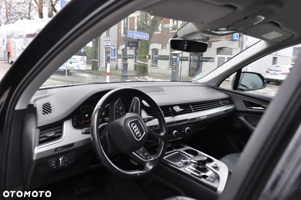 Audi Q7 3.0 TDI ultra Quattro Tiptronic - 5