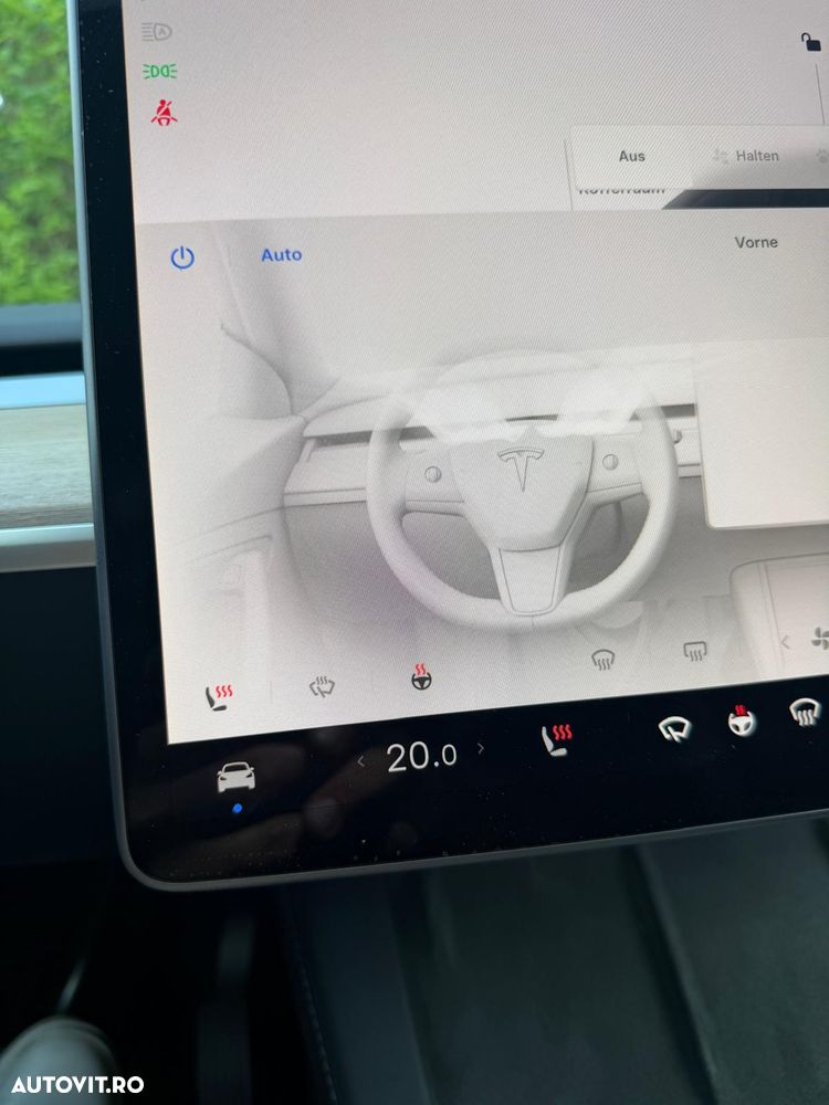 Tesla Model Y Long Range Dual Motor AWD - 25