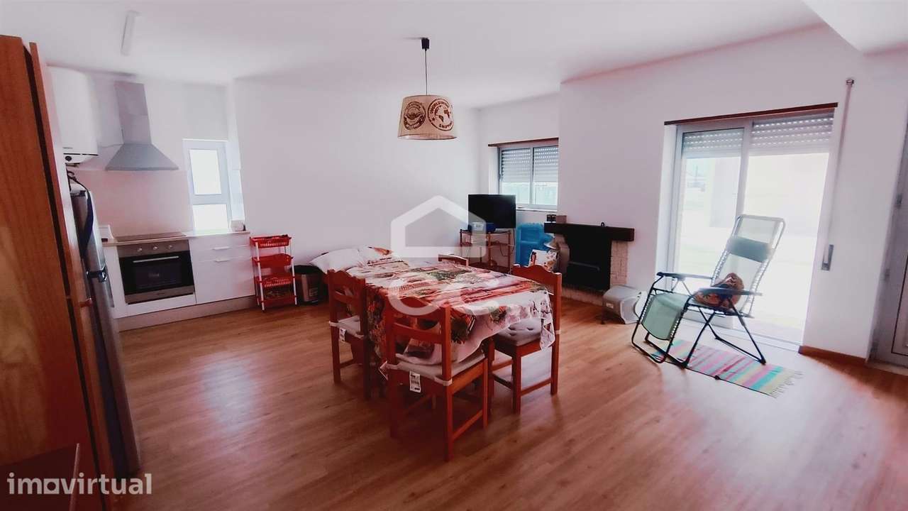 Apartamento T2 Venda em Coimbrão,Leiria - Grande imagem: 2/12