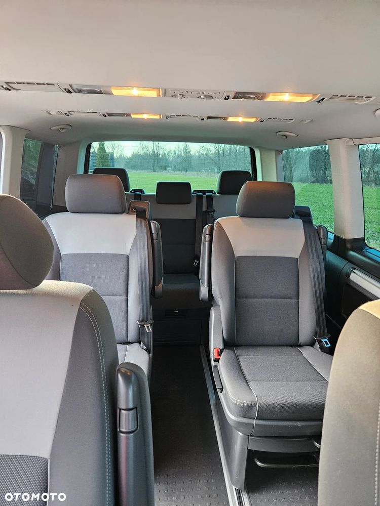 Volkswagen Multivan - 7