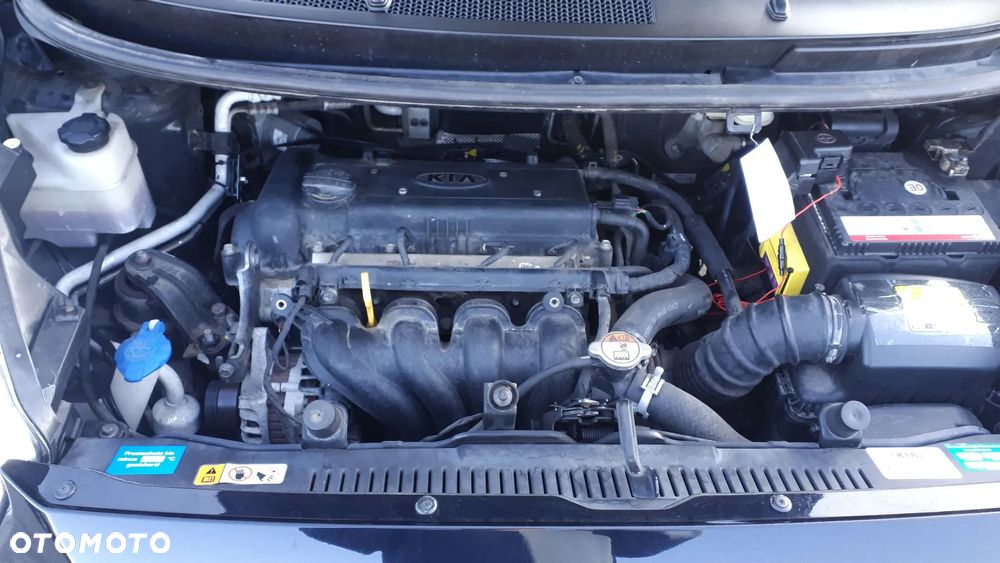 Kia Venga 1.6 CVVT Dream-Team Edition - 27