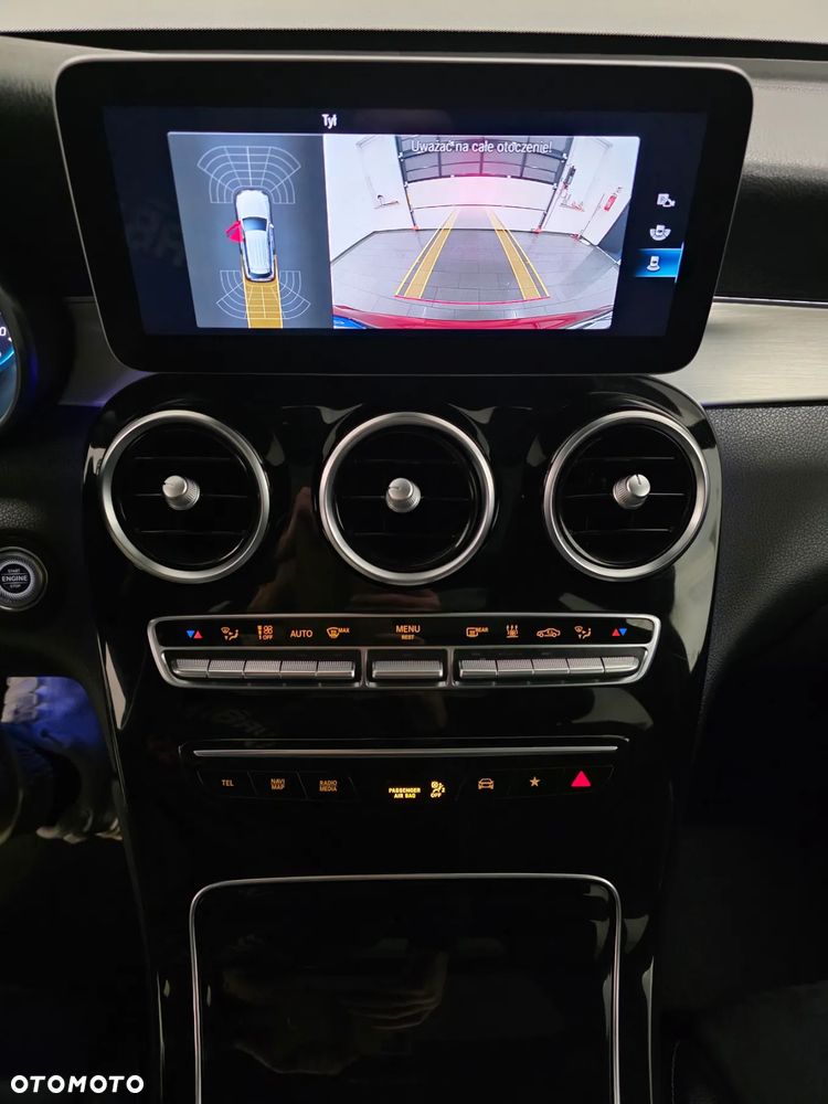 Mercedes-Benz GLC 300 de 4Matic 9G-TRONIC AMG Line Plus - 9