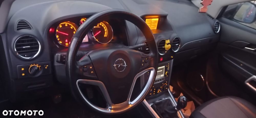 Opel Antara - 10