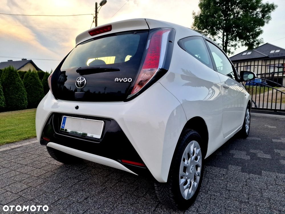 Toyota Aygo x-play - 8