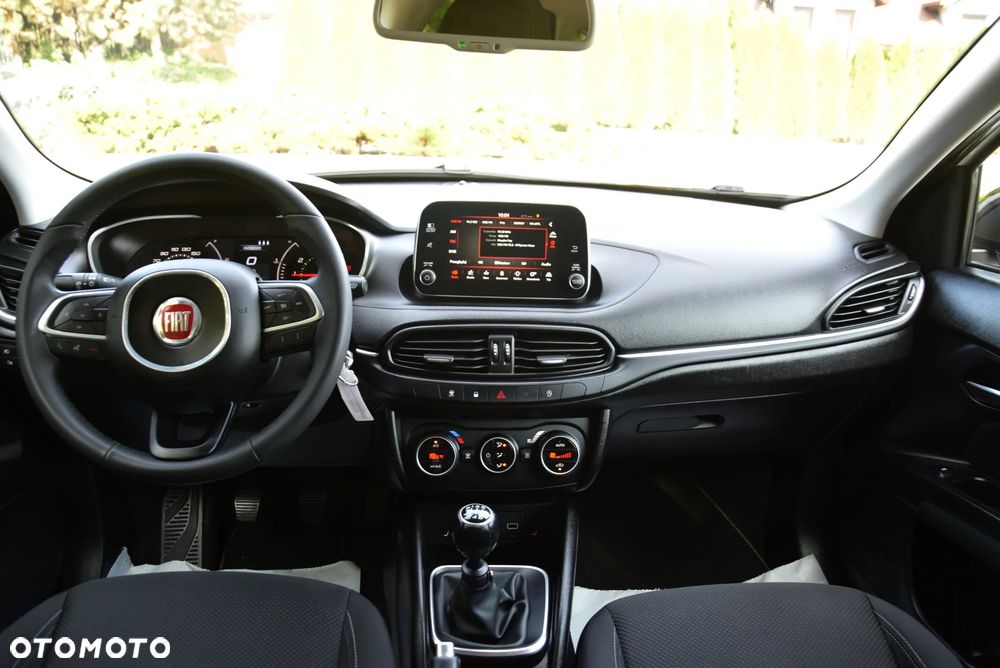 Fiat Tipo 1.4 T-Jet Business Line - 22