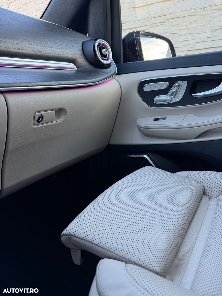 Mercedes-Benz Viano - 25