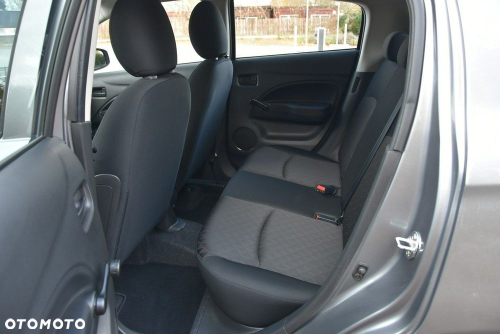 Mitsubishi Space Star - 12