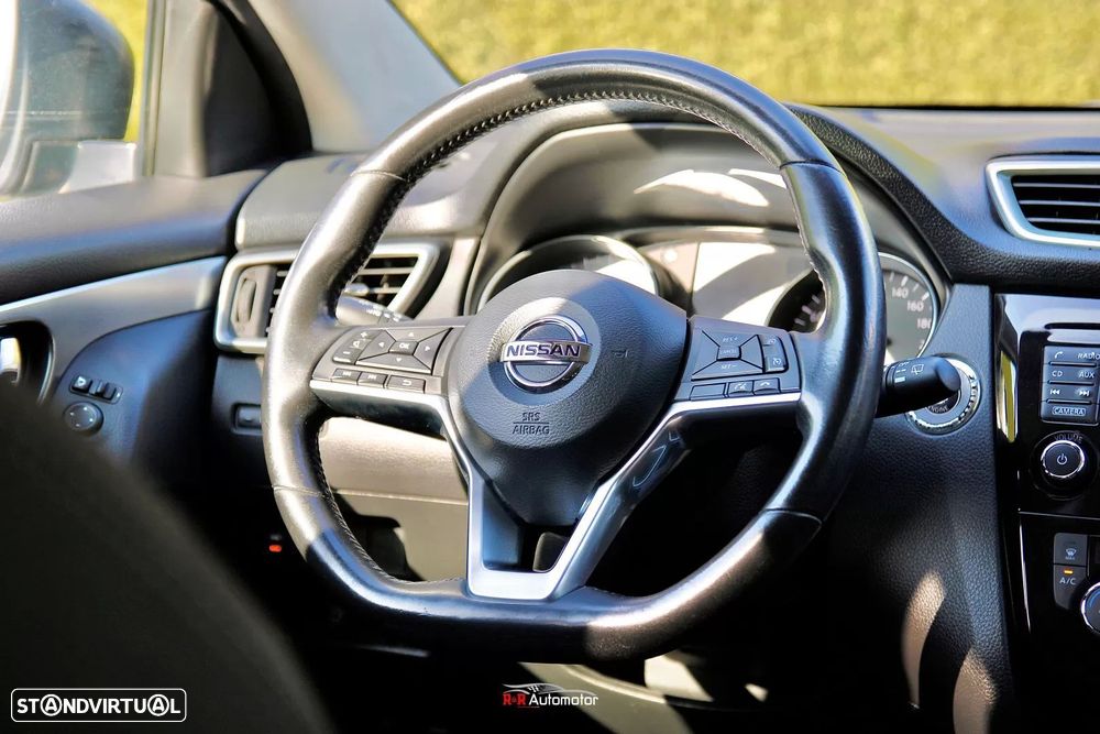 Nissan Qashqai 1.5 dCi N-Connecta Led - 23
