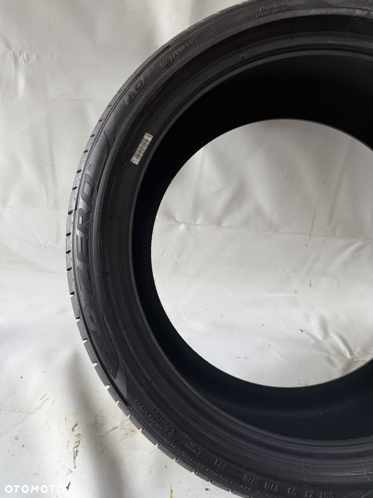 255/35/19 Pirelli P ZERO AO 96Y - 3