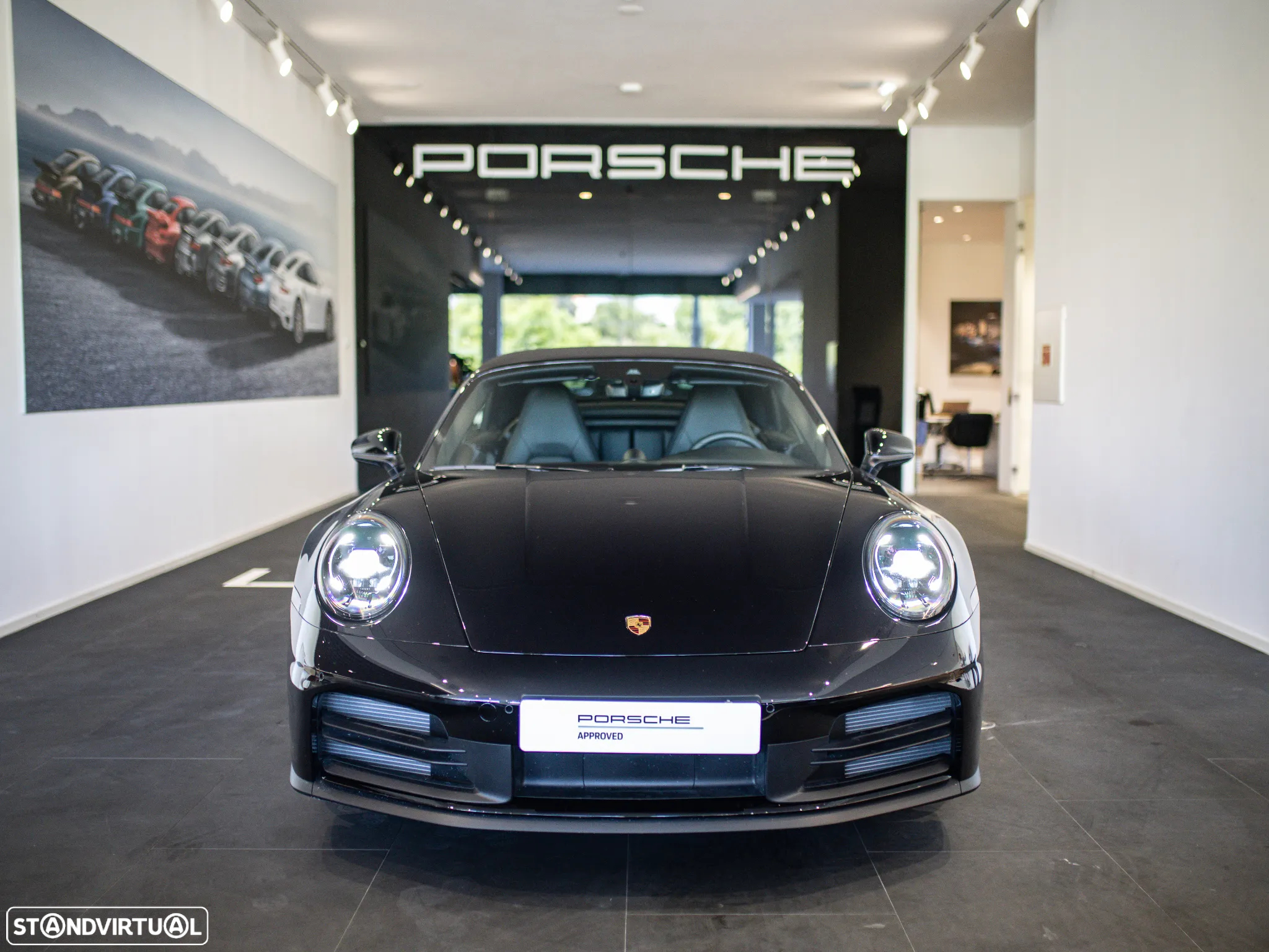 Porsche 911 (992) Carrera - 2