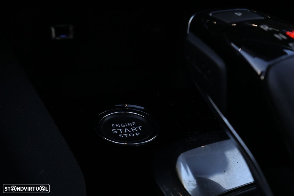 Peugeot 3008 1.6 Hybrid Allure e-EAT8 - 9