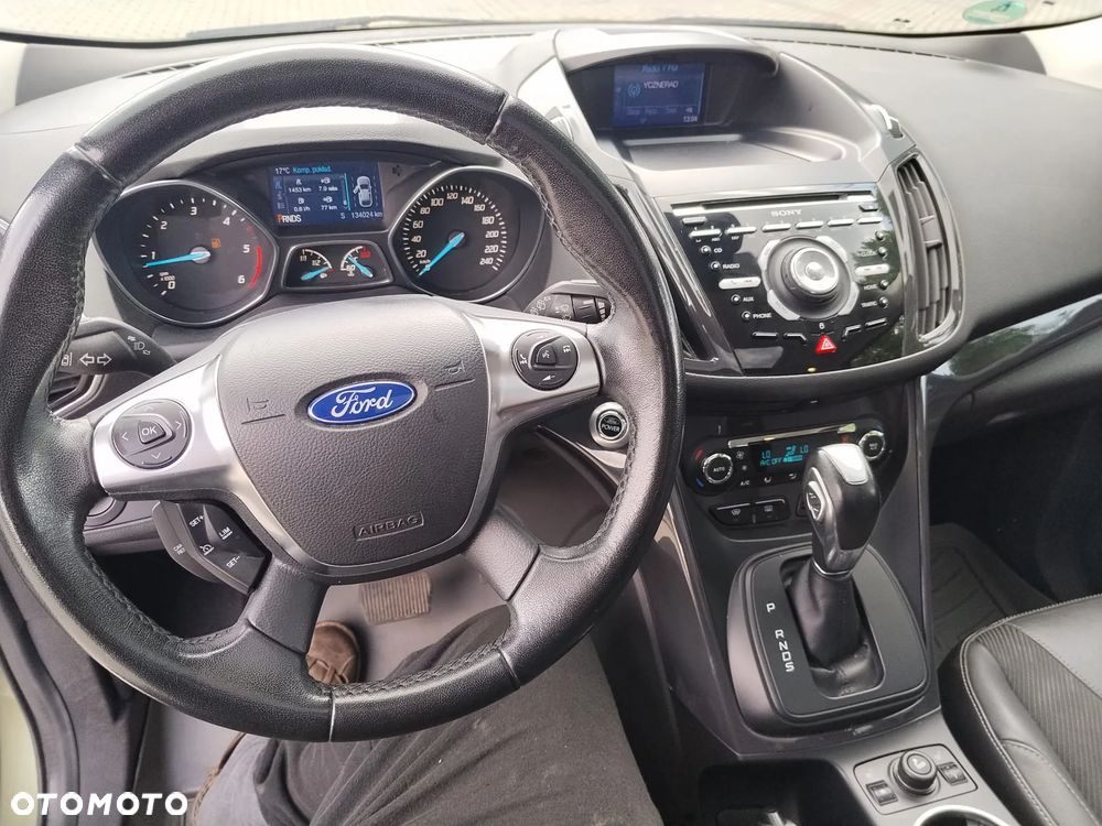 Ford Kuga 2.0 TDCi 4WD Titanium - 14