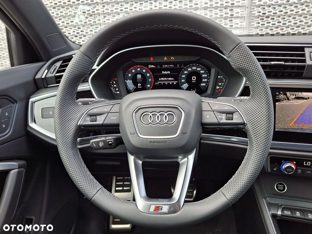 Audi Q3 Sportback - 21