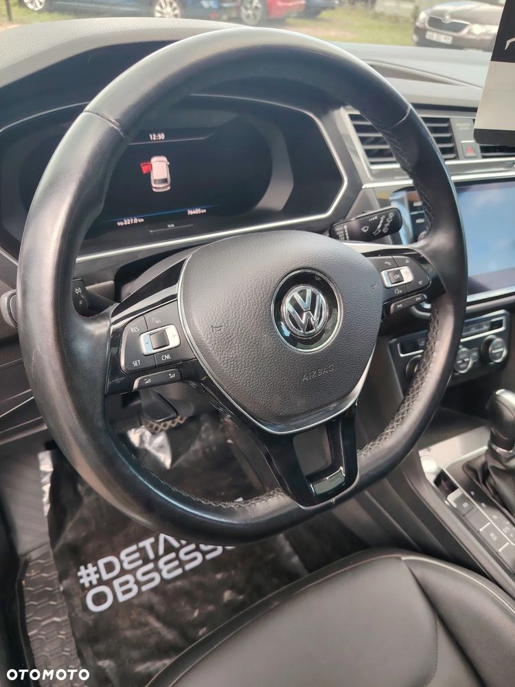 Volkswagen Tiguan - 10