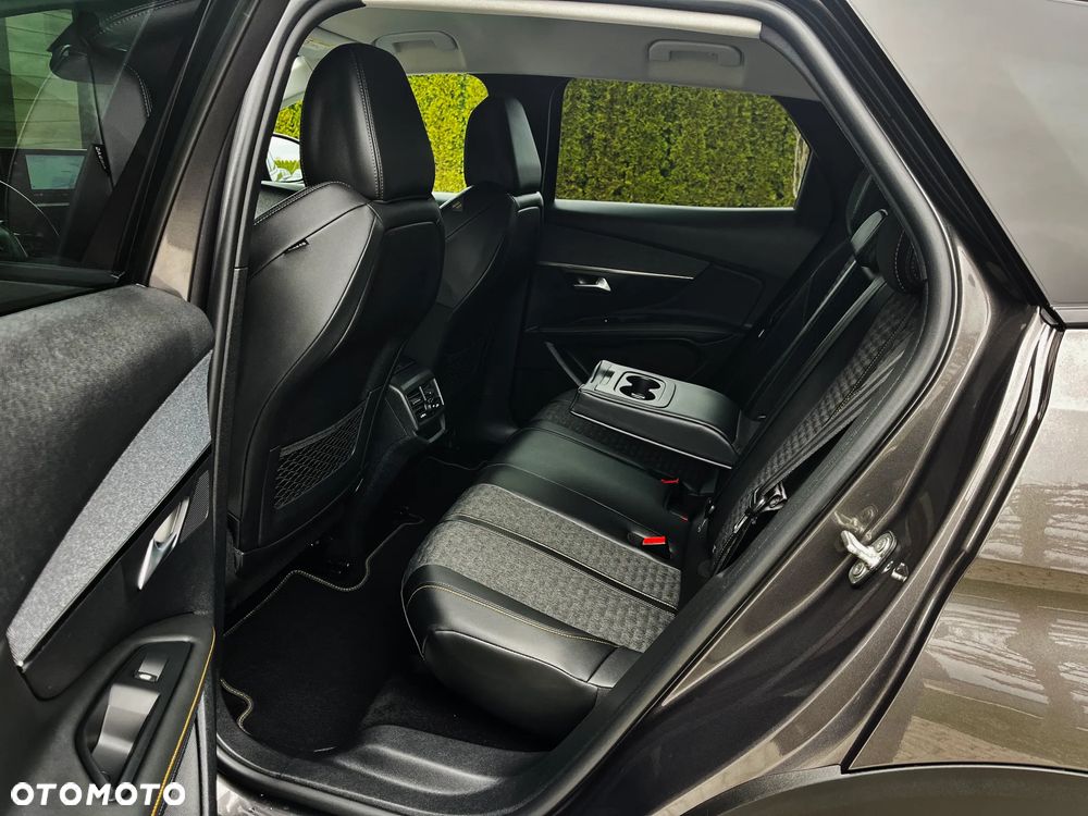 Peugeot 3008 1.2 PureTech Road Trip S&S - 9