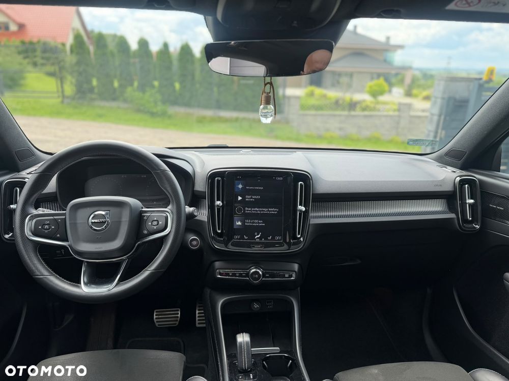 Volvo XC 40 T3 R-Design - 6