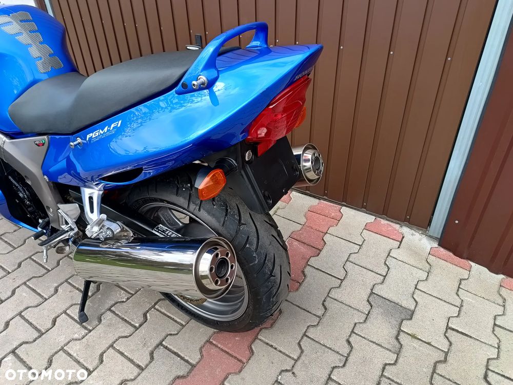 Honda CBR - 33