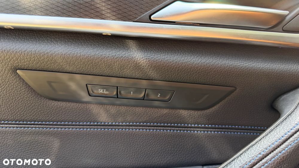 BMW Seria 5 530e M Sport Edition - 22