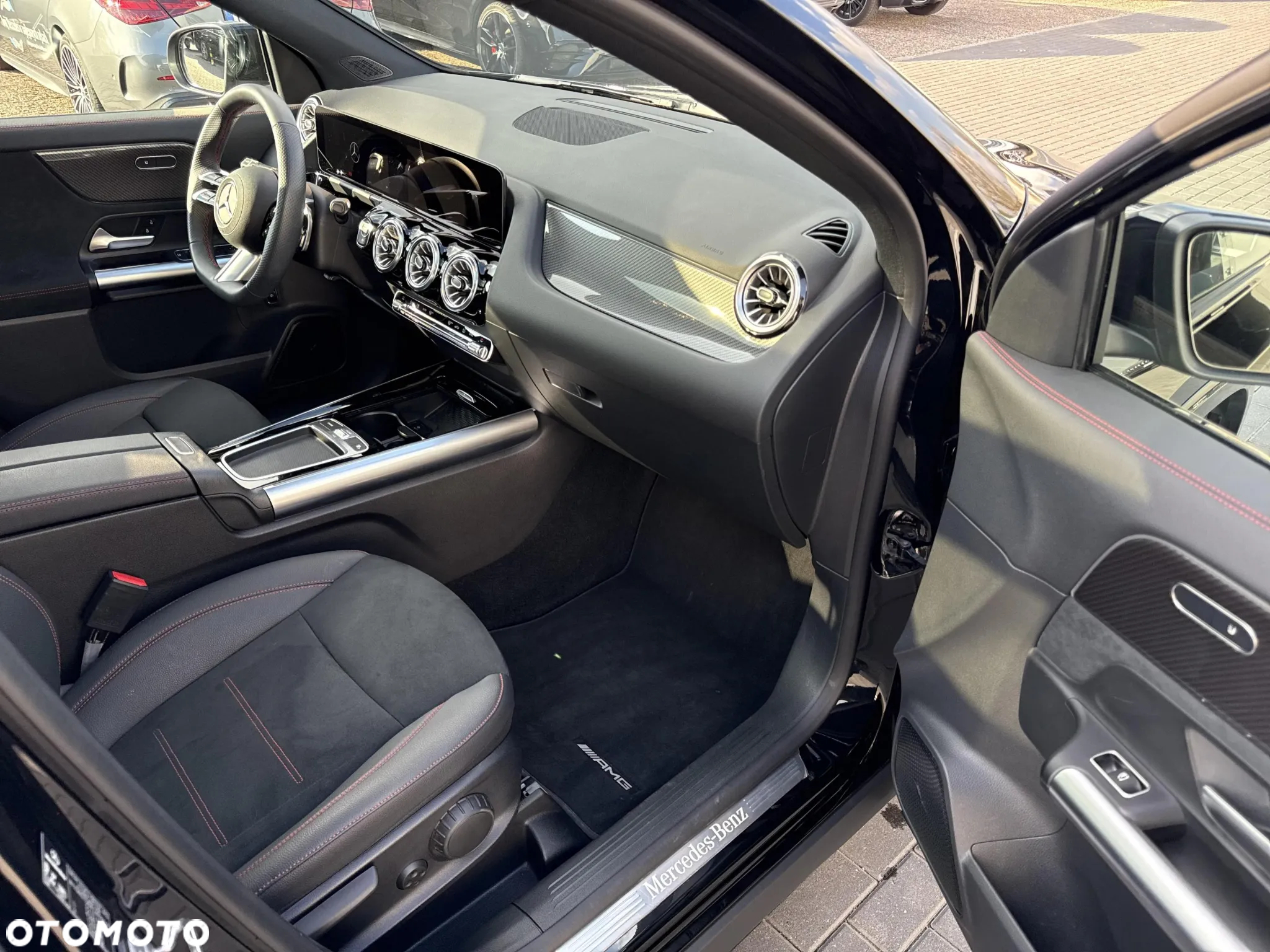 Mercedes-Benz GLA 200 d 4-Matic AMG Line 8G-DCT - 19
