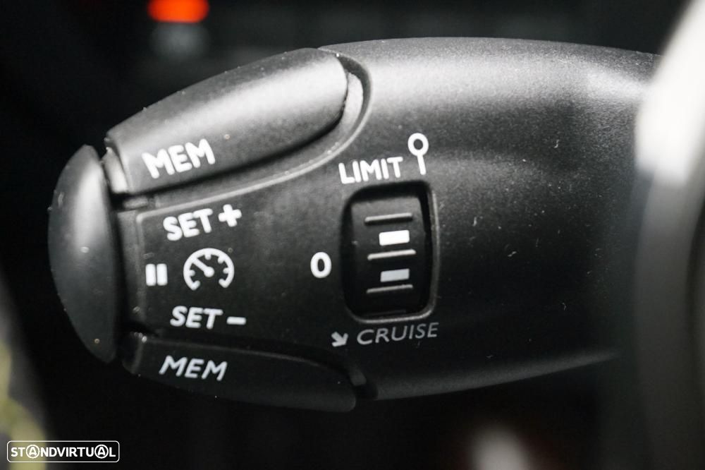 Peugeot 2008 1.2 PureTech GT Line - 14