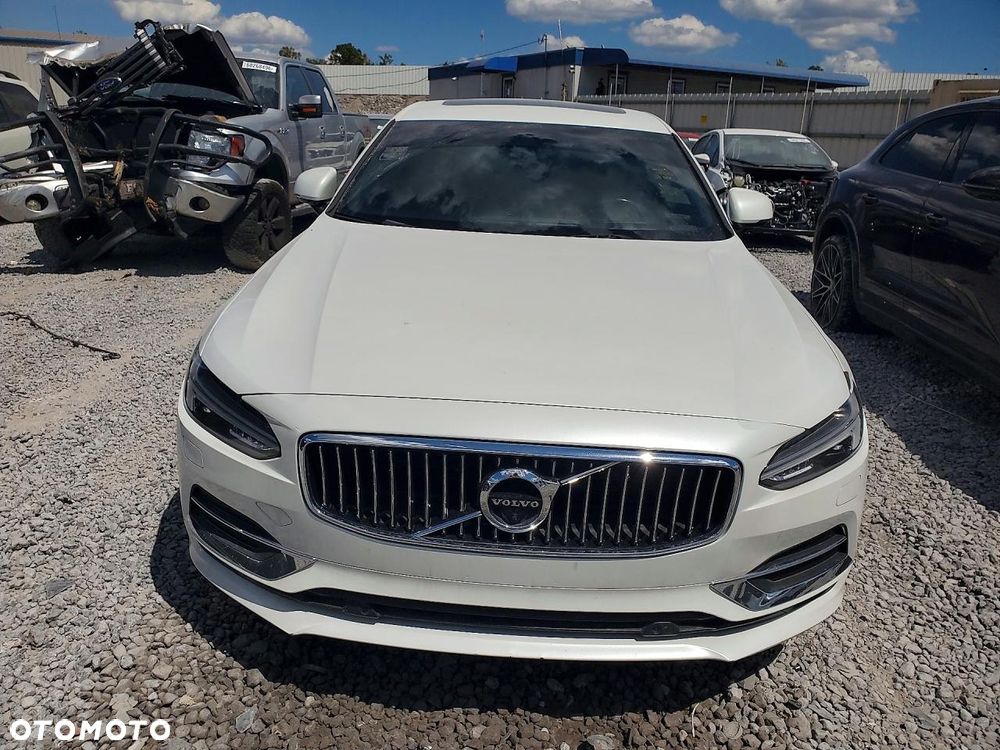 Volvo S90 - 5