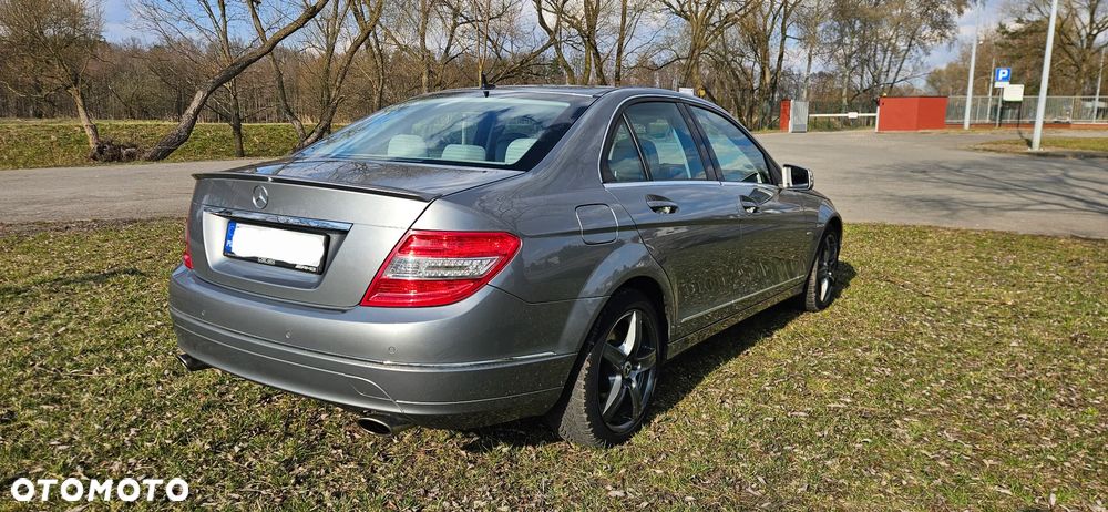 Mercedes-Benz Klasa C 350 CGI 7G-TRONIC BlueEFFICIENCY Avantgarde - 3