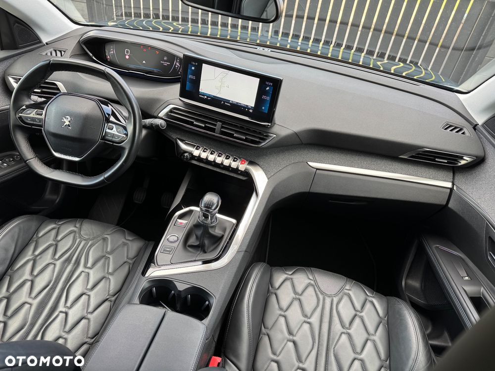 Peugeot 3008 1.5 BlueHDi Allure Pack S&S - 18