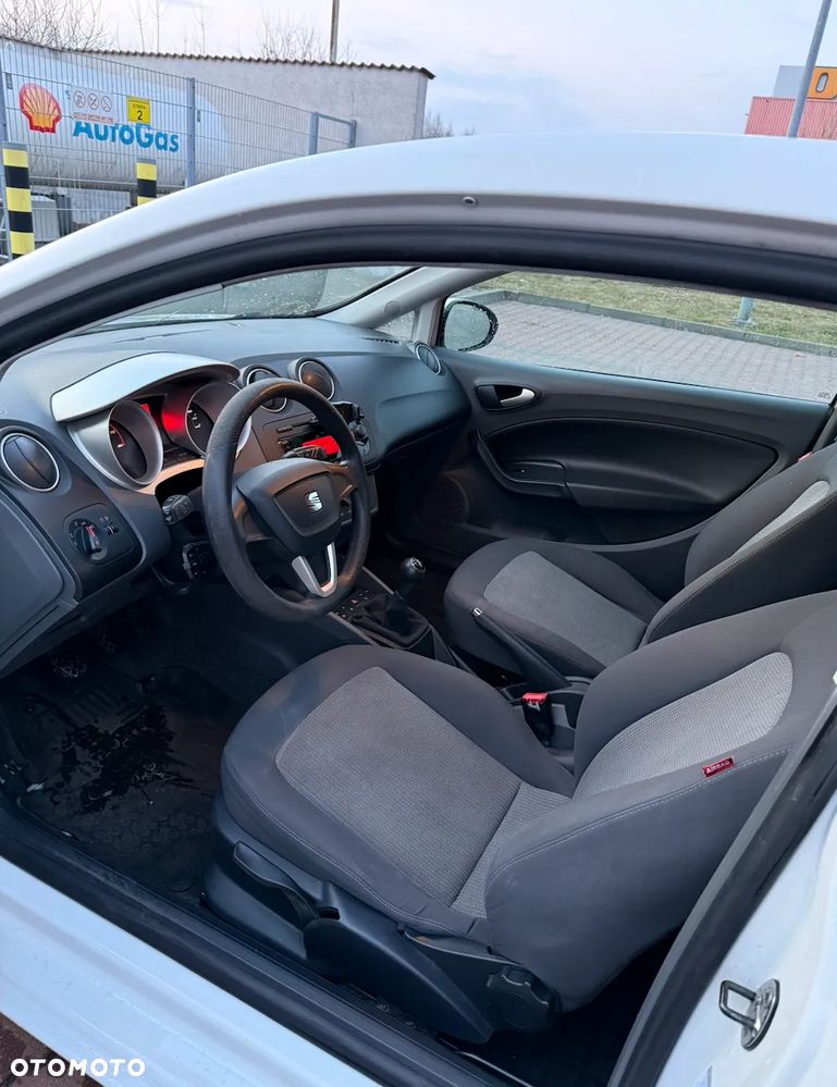 Seat Ibiza SC 1.4 16V Style - 6