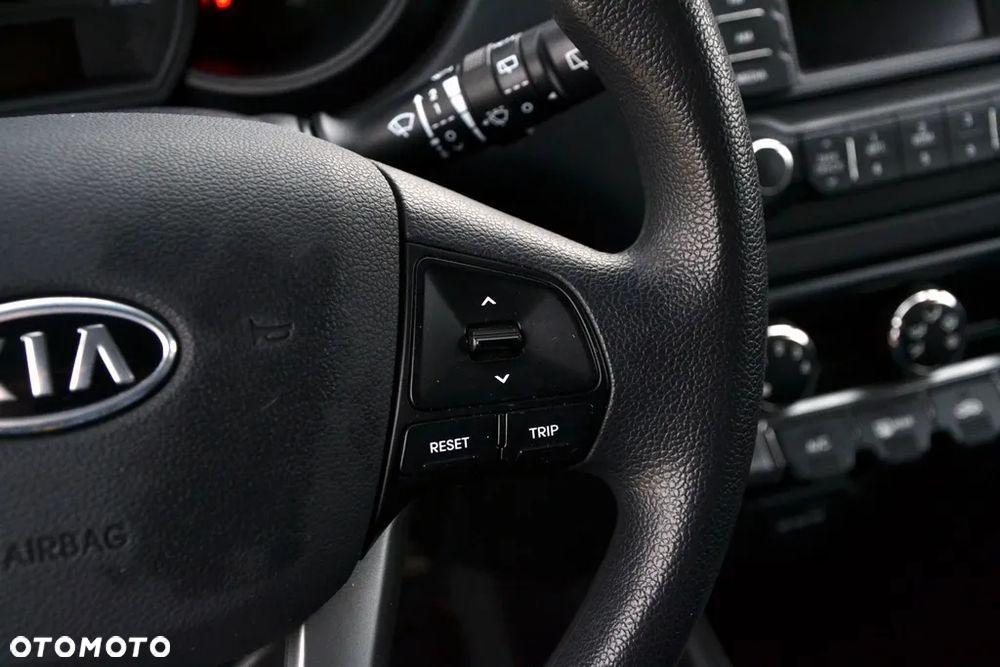 Kia Rio 1.4 Spirit - 25