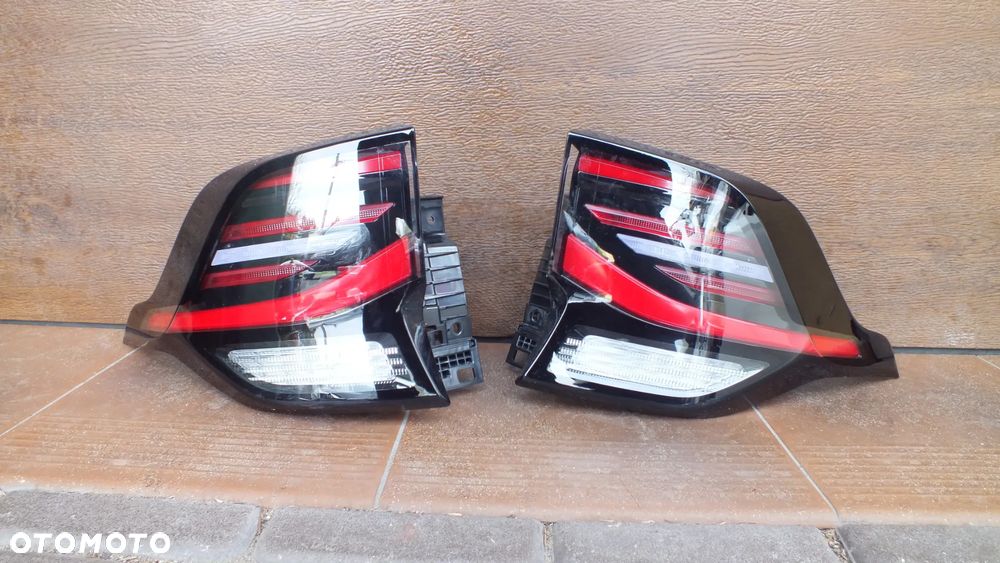 Lampa tylna lewa prawa Kia Sportage V - 1