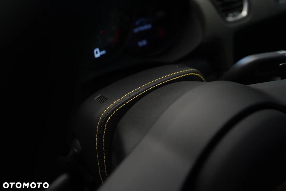 Porsche 718 Cayman GPF GT4 RS PDK - 16