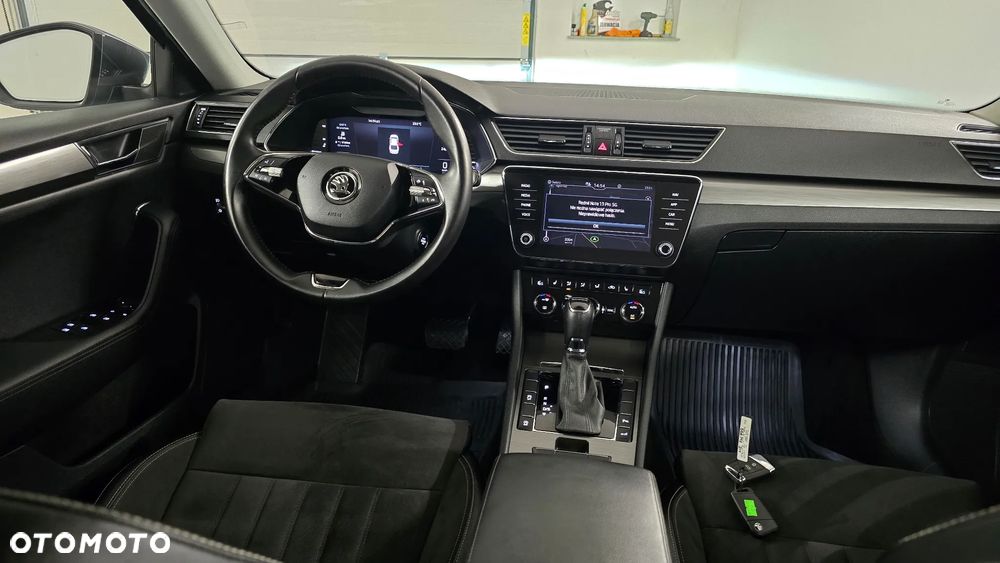 Skoda Superb 2.0 TDI SCR Sportline DSG - 18
