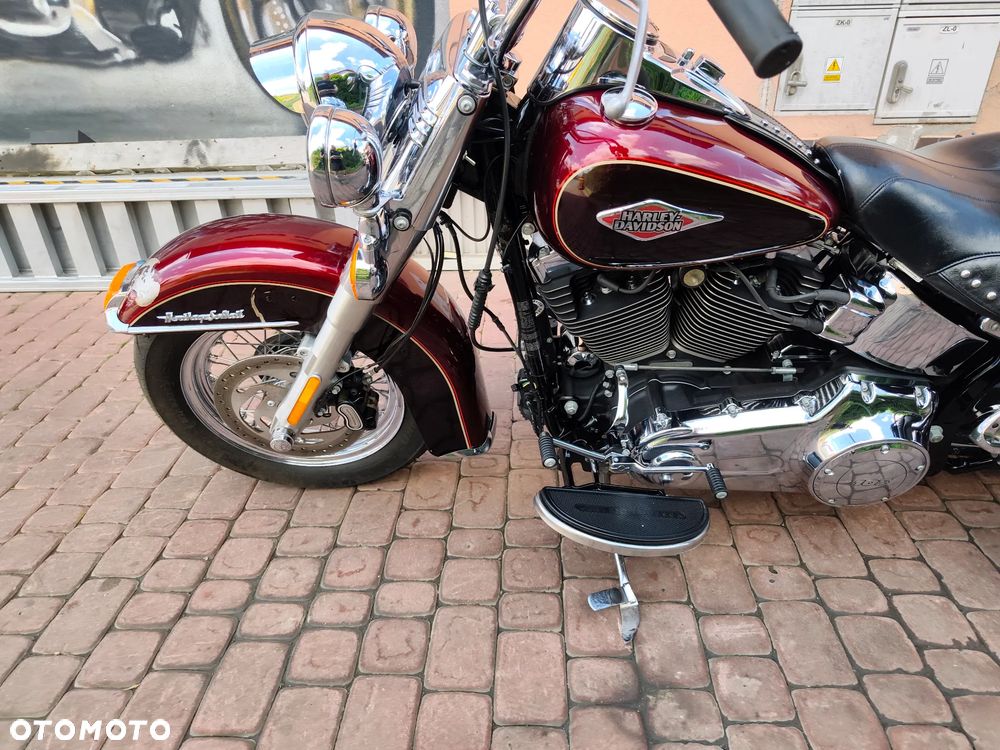 Harley-Davidson Softail Heritage Classic - 23
